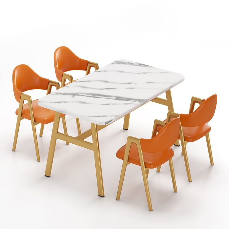 製造された木製のダイニングテーブルとパッド入り椅子を備えた5 PCSダイネットセット