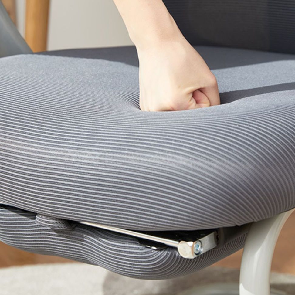 MODERNA PRODDED AMPIGLIE CHE SEDIA DI ARMAGGIO MECCANISMO NESSUNA PROPRIETÀ ERGONOMICA DEGGI