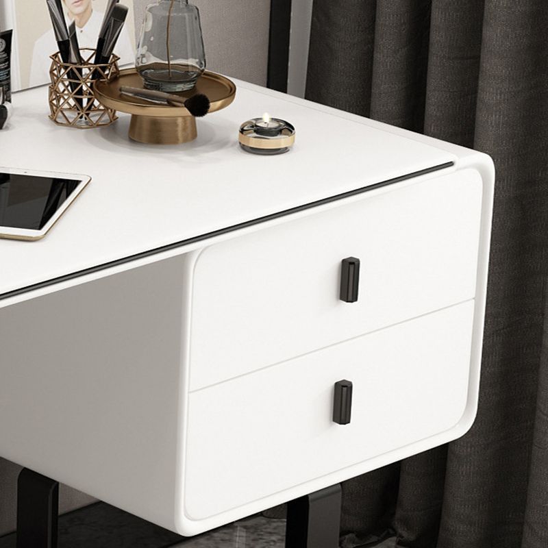 IJdelheid van 2 ladesset echte leer- en metalen make-upkapidafel met spiegel en ontlasting