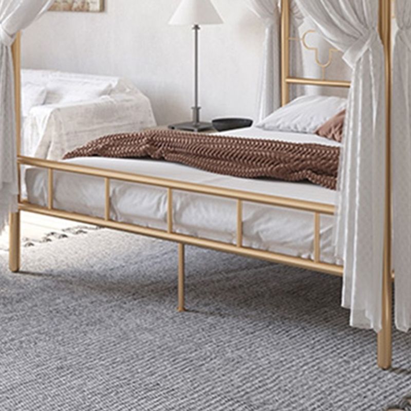 Metal Four Poster Bed con cabecera de marco abierto, cama estándar glamorosa