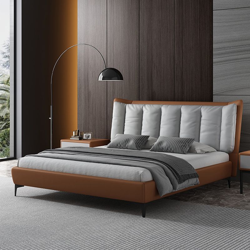 Lit standard moderne du milieu du siècle avec jambes et tête de lit à oreilles