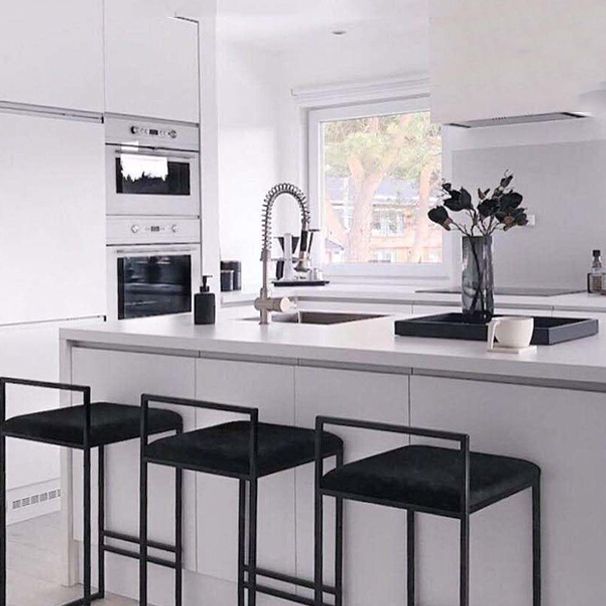 Bas du comptoir rembourré à dos basse tabouret de bar industriel sans repose-pied avec repose-pied