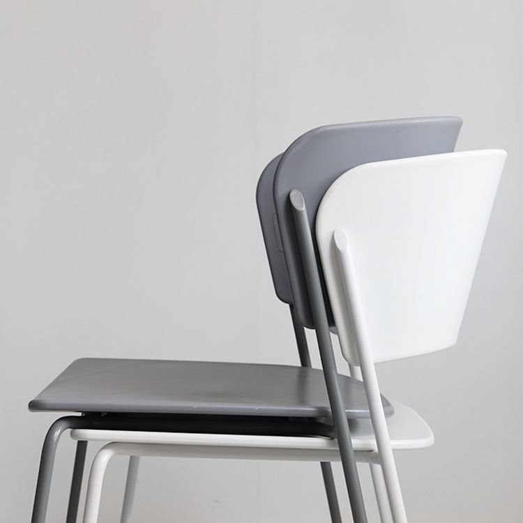 Plastic Scandinavian Indoor-Outdoor Side Chair Open Back Chair Clearhalo ' kitchen&dining_furn' 'Dining Chairs' 'Dining Tables & Seating' 'dining_chair' 'furn' 'furn_dining_chair' 'Furniture' 'furniture_dining_chair' 'Kitchen & Dining Furniture' 'kitchen' 1200x1200_a0b1ae82-6583-413a-bf55-2f697a4b04f9