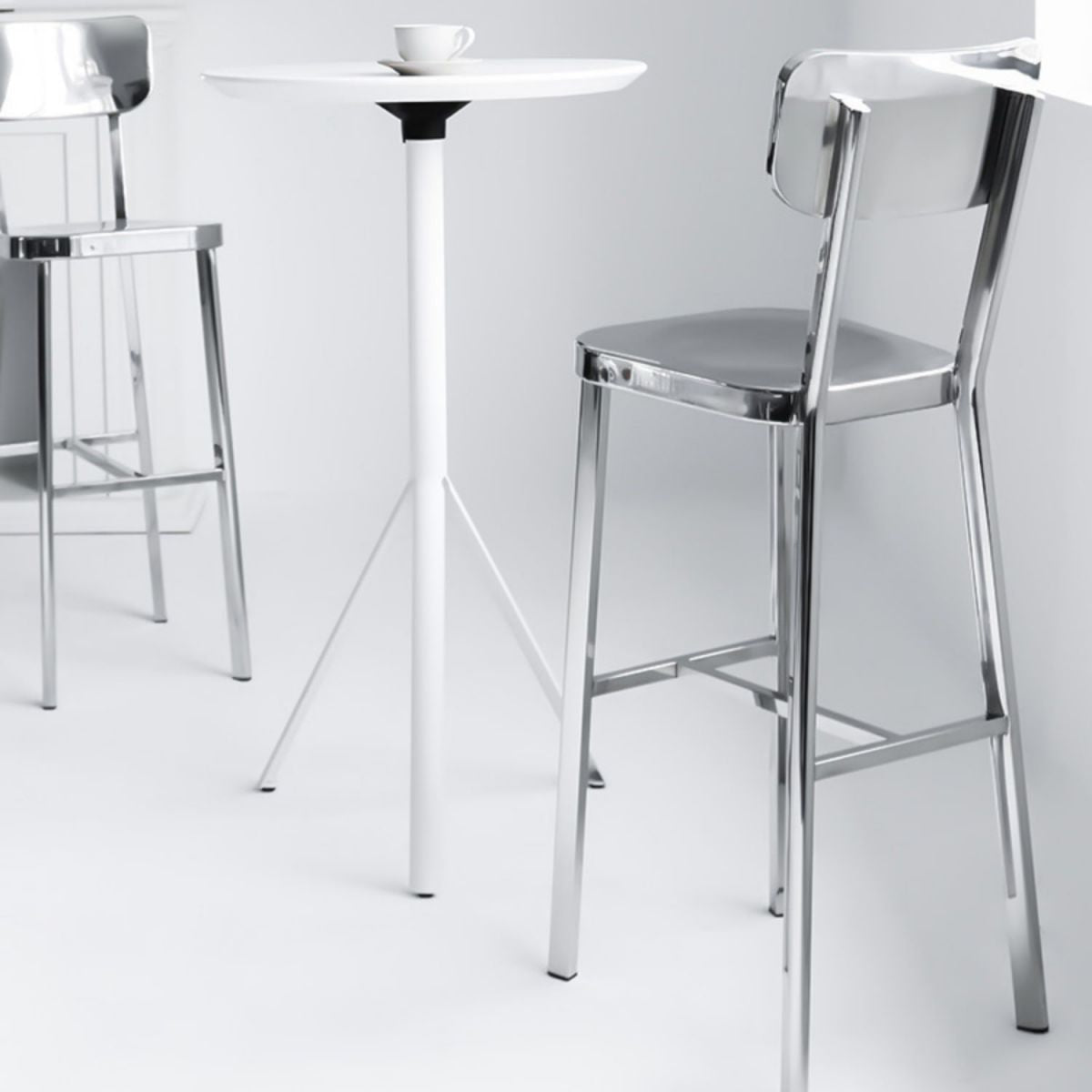 Contemporary 43" Height Metal Backrest Counter Stool in Silver Clearhalo 'Bar Furniture' 'Bar Stools' 'bar_stools' 'furn' 'furn_bar_stools' 'Furniture' 'Kitchen & Dining Furniture' 1200x1200_a0df79dd-2485-4ddc-9d1d-f0b02532a3c8