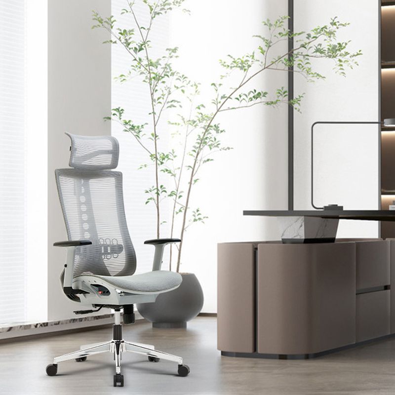 Silla de oficina moderna brazos extraíbles sin maniobra de mecanismo de inclinación angustiante