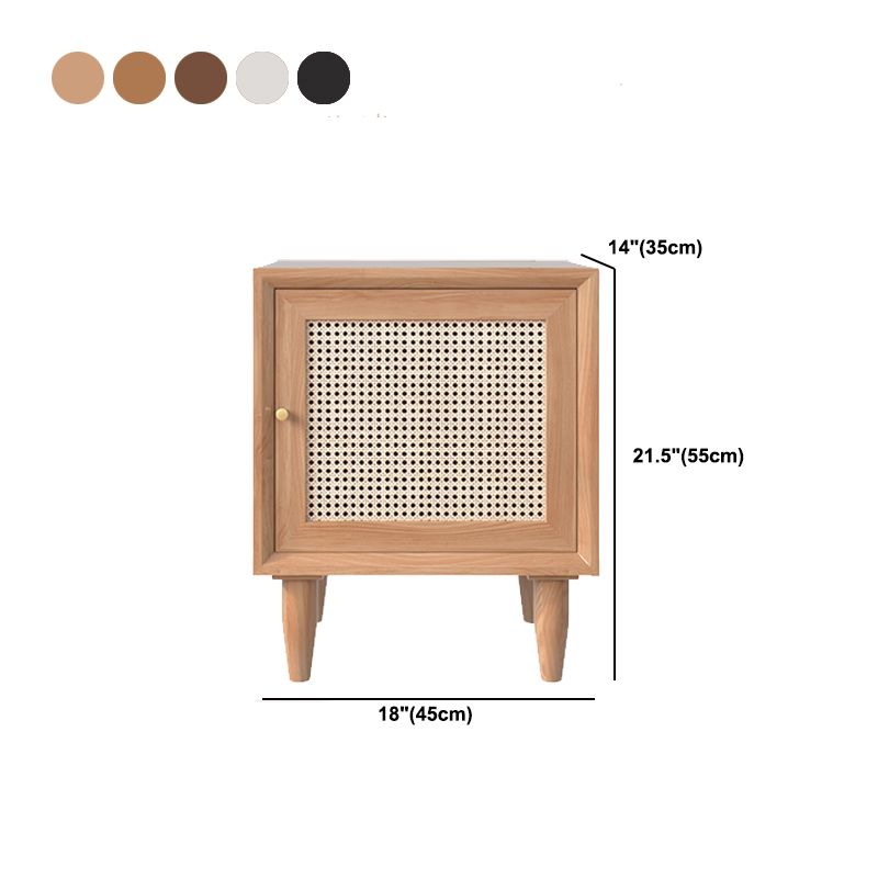 Portes d'armoires de chevet en bois massif comprenant une table de nuit moderne avec des jambes