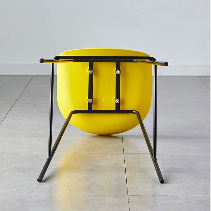 Contemporary Low Back Armless Bar Stool Plastic Bar Stool with Metal Legs Clearhalo 'Bar Furniture' 'Bar Stools' 'bar_stools' 'furn' 'furn_bar_stools' 'Furniture' 'Kitchen & Dining Furniture' 1200x1200_a1378874-44e5-412f-9828-9da43ee90b52