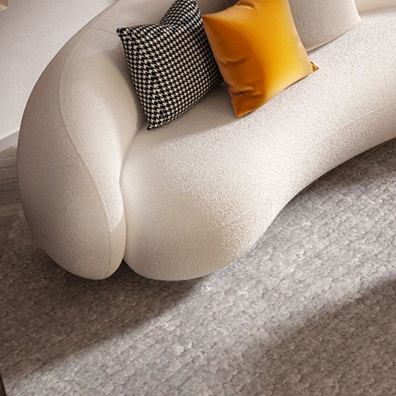 Skandinavisches Sofa Stoff weiß Wohnzimmer Smoking Armkissen gebogener Sofa