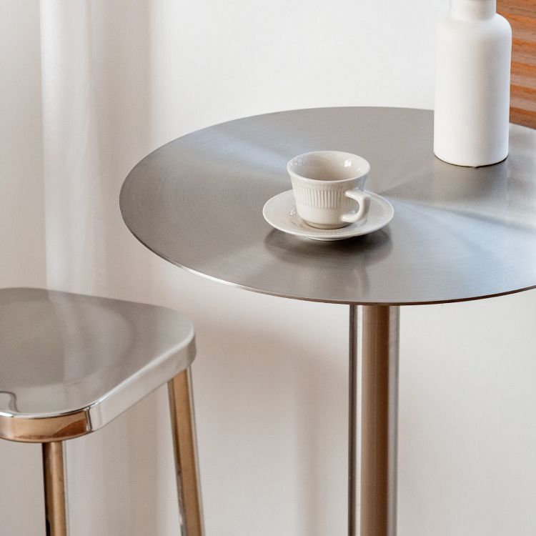 Metal Industrial Round Dining Table Steel Top Table with Pedestal Base Clearhalo 'Dining Tables & Seating' 'Dining Tables' 'dining_table' 'furn' 'furn_dining_table' 'Furniture' 'furniture_dining_table' 'Kitchen & Dining Furniture' 1200x1200_a16eb5b9-336d-4df0-b831-292d28b3aa2c