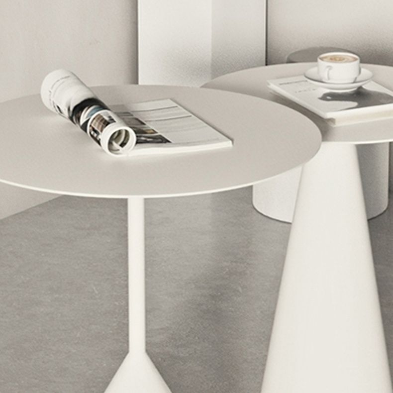 Iron 2 Piece Bunching Tables with Round Top and Pedestal Base Clearhalo 'Coffee & Accent Tables' 'Coffee Tables' 'coffee_tables' 'furn' 'furn_coffee_tables' 'Furniture' 'Living Room Furniture' 1200x1200_a1e1f08a-5300-4869-8a23-1a9b6965a25a