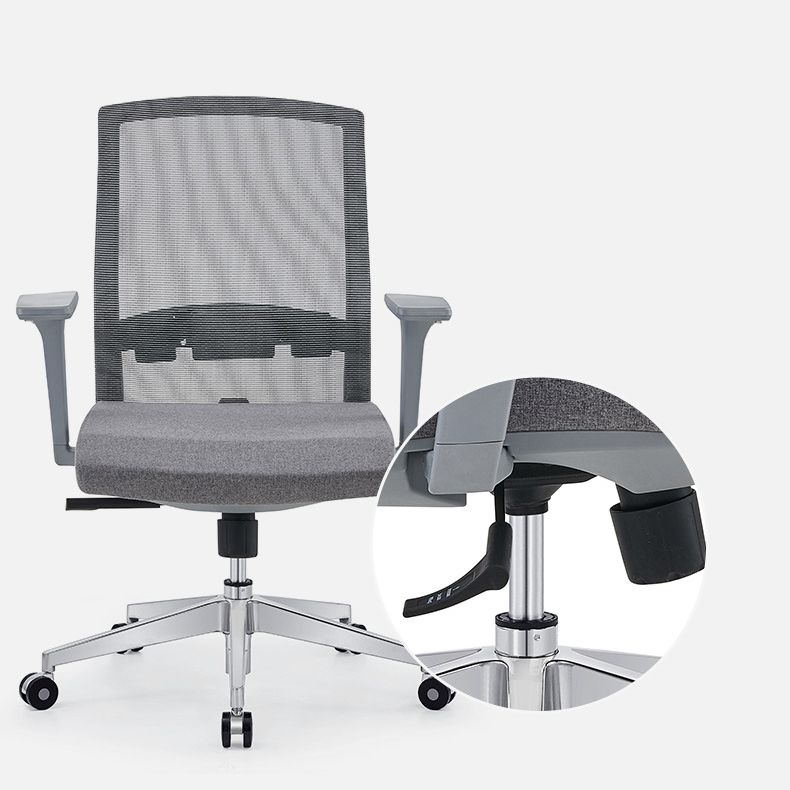 Silla de escritorio moderna con brazos fijos y ruedas Silla de oficina con respaldo medio