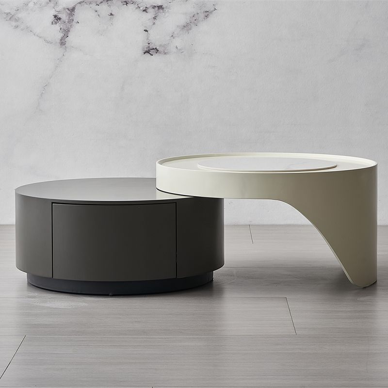 Table basse en bois avec plateau et table basse abstraite ou table de bout avec rangement