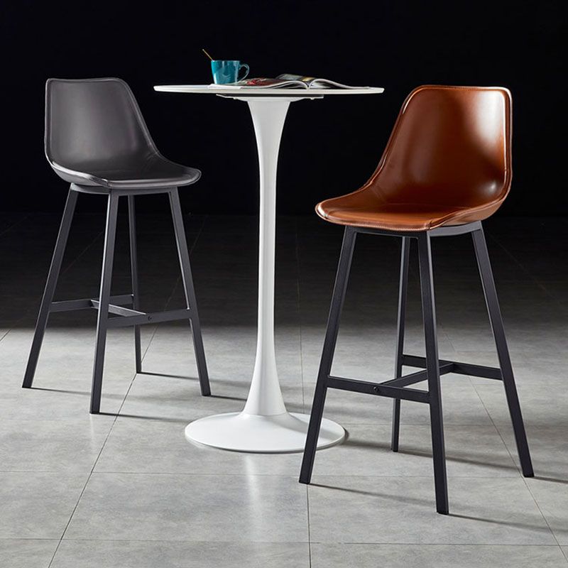 Industrial Metal Bar Table Faux Marble 27.56" Round Top Indoor Bistro Table Clearhalo 'Bar Furniture' 'Bar Tables' 'bar_tables' 'furn' 'furn_bar_tables' 'Furniture' 'furniture_bar_tables' 'Kitchen & Dining Furniture' 'kitchen&dining_furn' 'kitchen' 1200x1200_a2141ee3-c25c-402d-bb52-0b0bd1ead1c8