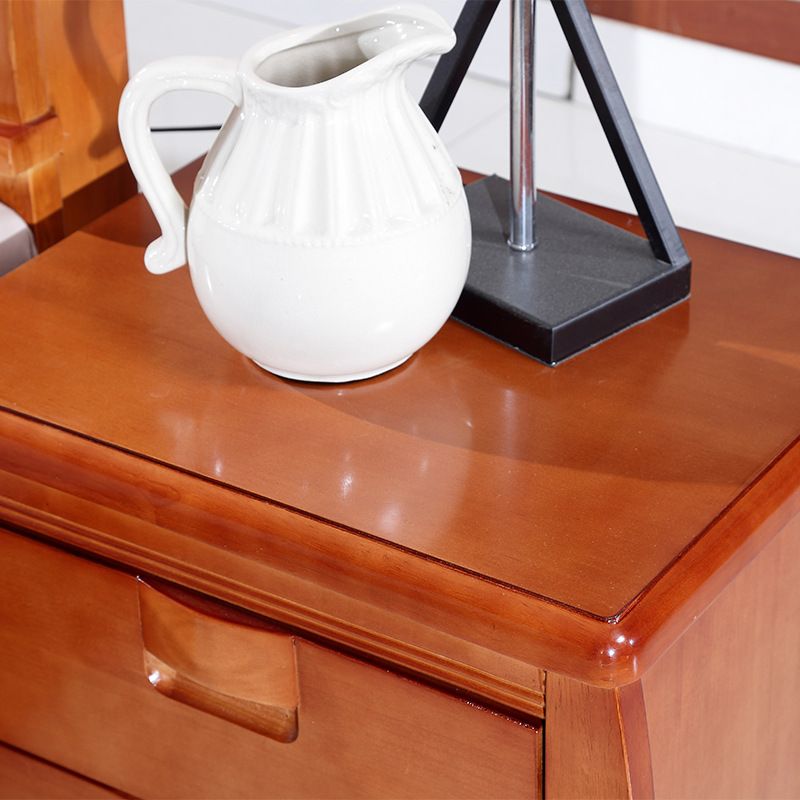 Table de nuit de lit traditionnelle en bois massif avec tiroirs