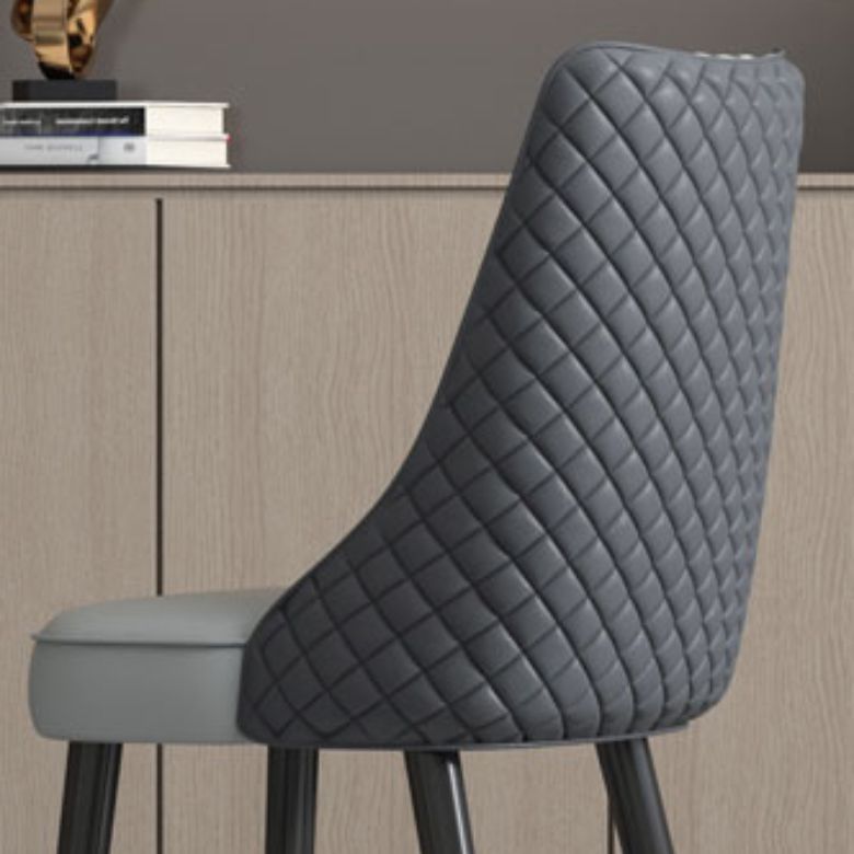 工業スタイルのダイニングチェアフェイクレザーキッチンの椅子と木製の脚