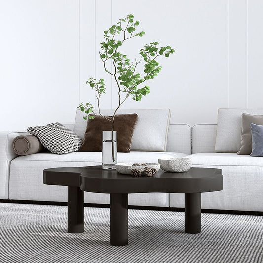 Mesa de café escandinava en forma gratuita con 3 patas de madera de pino