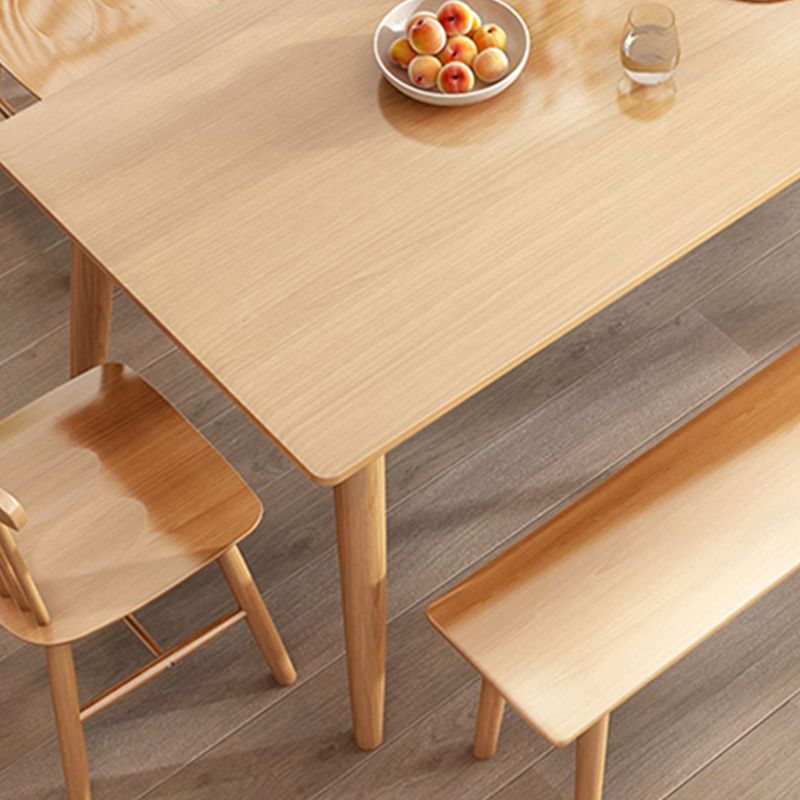 Contemporary Round Dining Table Solid Wood Dinner Table with 4 Legs Clearhalo 'Dining Tables & Seating' 'Dining Tables' 'dining_table' 'furn' 'furn_dining_table' 'Furniture' 'Kitchen & Dining Furniture' 1200x1200_a2b3e163-193f-4367-bf57-705b87144265