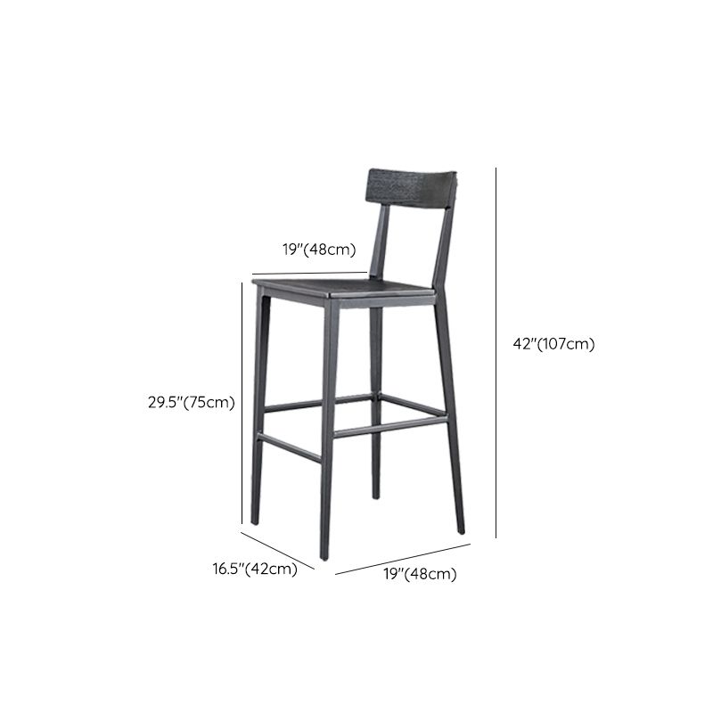 Contemporary Metal Counter Height Stools with Footrest Bar Stool in Silver Clearhalo 'Bar Furniture' 'Bar Stools' 'bar_stools' 'furn' 'furn_bar_stools' 'Furniture' 'Kitchen & Dining Furniture' 1200x1200_a2bc2ef6-8def-4da1-8b45-3d4f0f8ed3be