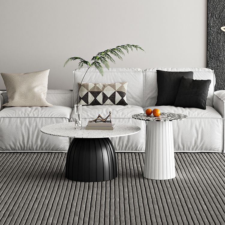 Tavolino rotondo per il tavolo da caffè a piedistallo in terrazzo moderno 2 tavoli da cocktail