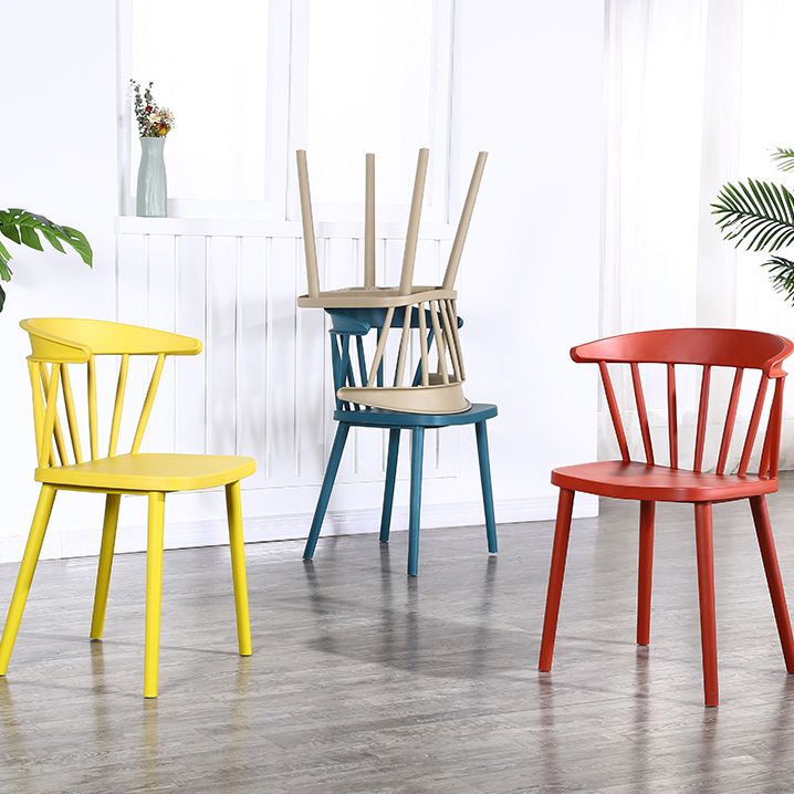 Contemporary Style Windsor Back Side Chair Plastic Dining Chair for Home Clearhalo ' kitchen&dining_furn' 'Dining Chairs' 'Dining Tables & Seating' 'dining_chair' 'furn' 'furn_dining_chair' 'Furniture' 'furniture_dining_chair' 'Kitchen & Dining Furniture' 'kitchen' 1200x1200_a2eb5b55-e2be-4bb1-be1d-83eebd649375