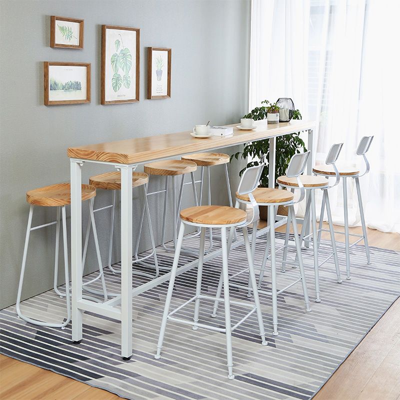 Luxe rechthoek vaste houten staaftafel set 1/4 stukken tegen tafel met zwarte ontlasting