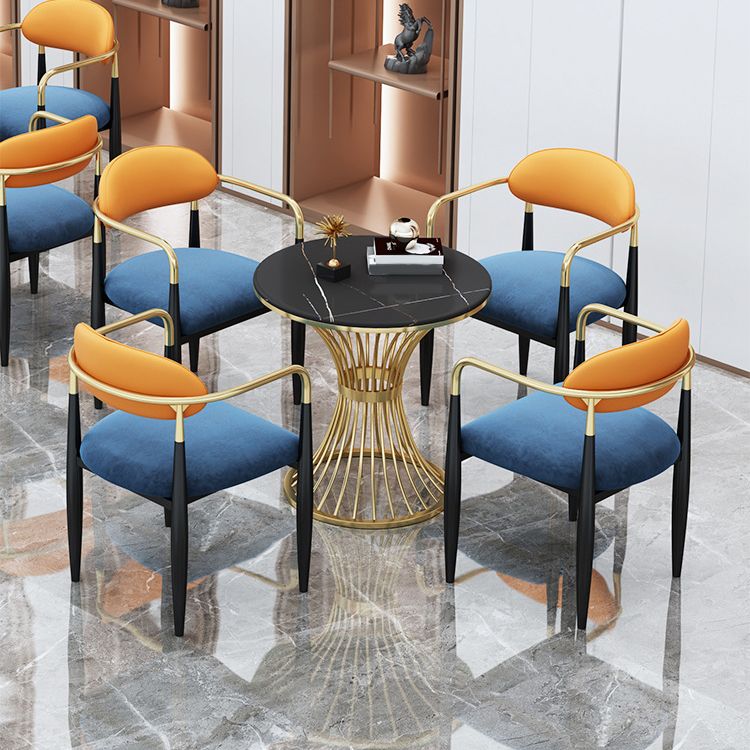 Ensemble de coin repas avec plateau en pierre noire et base en métal, ensemble de table à manger ronde moderne, 1/5 pièces