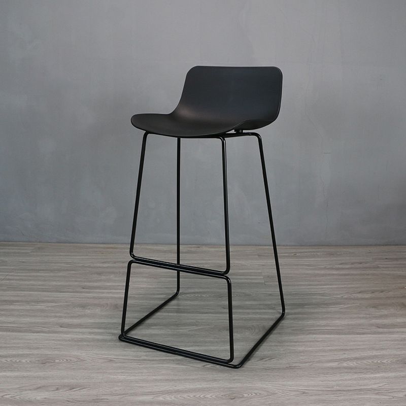 Industrial Style Barstool Metal and Plastic Bar Stool for Dinning Room Clearhalo 'Bar Furniture' 'Bar Stools' 'bar_stools' 'furn' 'furn_bar_stools' 'furniture_bar_stools' 'Kitchen & Dining Furniture' 'kitchen&dining_furn' 'kitchen' 'kitchen_furn' Furniture' 1200x1200_a336d637-9786-42b0-aeea-e24ec01ca987