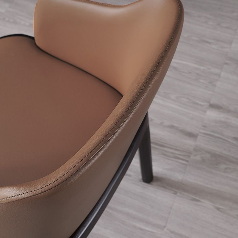 Sedia da pranzo marrone contemporanea sedia da pranzo in legno di quercia nera