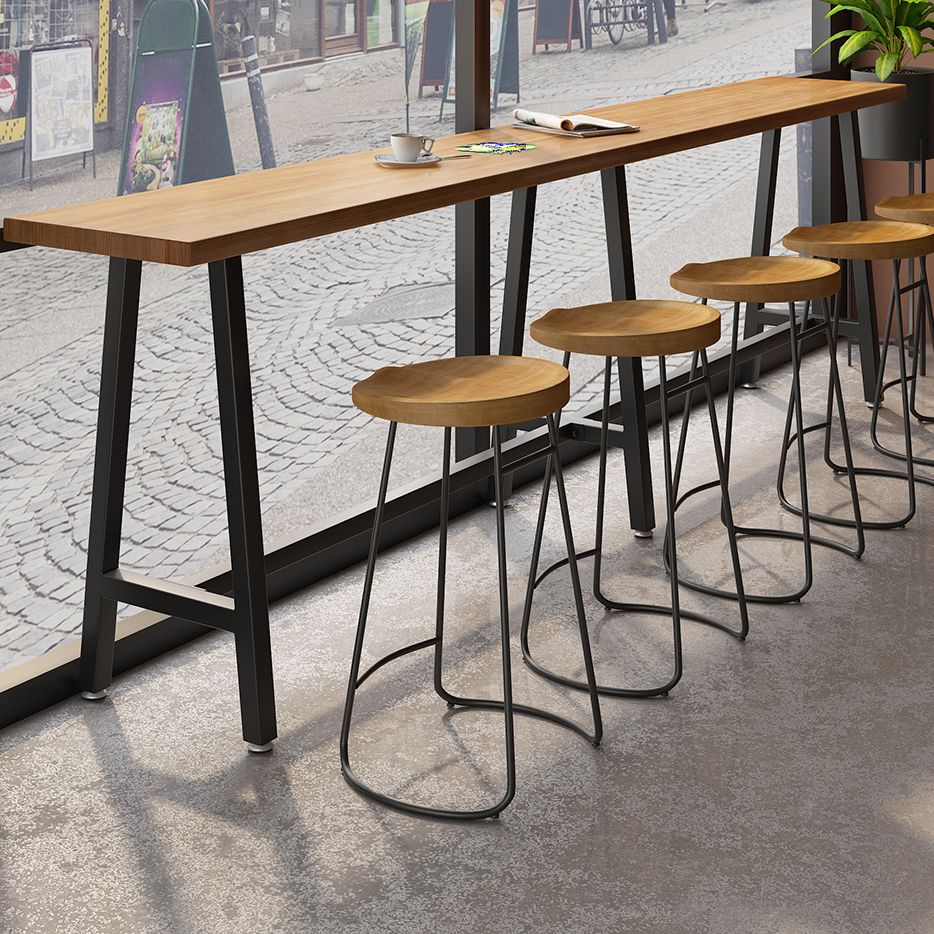 Tavolo da pranzo da bar moderno per interni Tavolo sgabello da bar in metallo e legno
