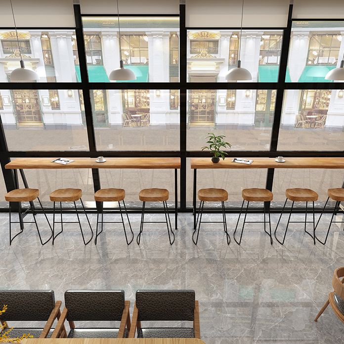 Tavolo da pranzo in legno in legno di pino tavolo da pranzo industriale bar con base di cavalletto nero