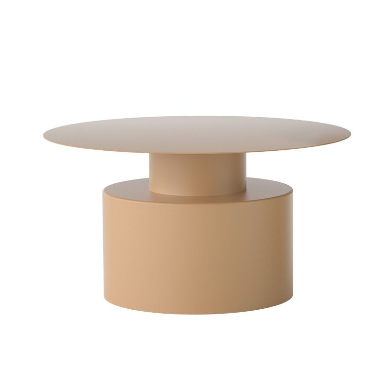 Tavolino moderno in metallo a base di piedistallo rotondo in metallo.