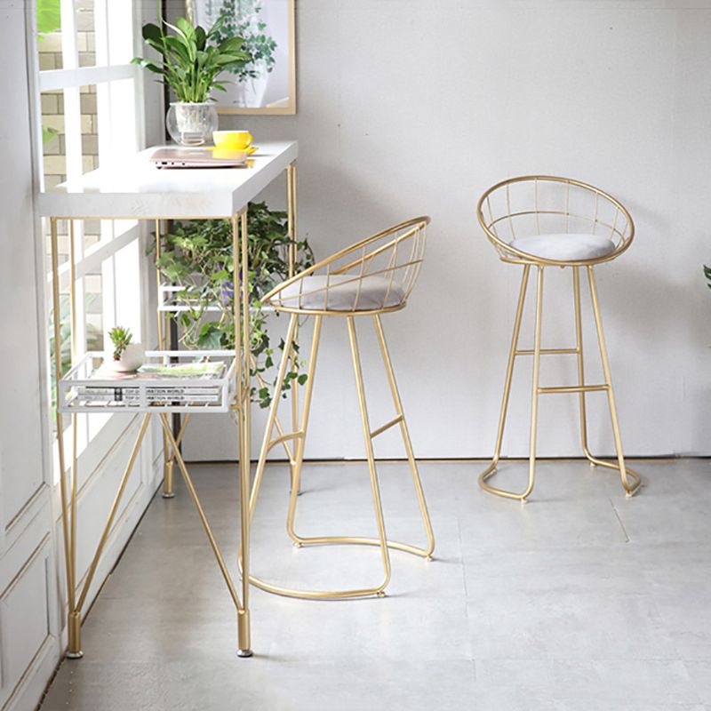 Scandinavian Bar and Counter Stool Low Back Stool with Sled Base in Gold Clearhalo 'Bar Furniture' 'Bar Stools' 'bar_stools' 'Furniture' 'furniture_bar_stools' 'Kitchen & Dining Furniture' 1200x1200_a48c7b9a-b568-48f3-bbc2-54b6a0c917c8