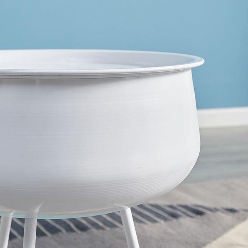 Modernas patas de la mesa nocturna de metal incluye mesita de noche redonda para el dormitorio