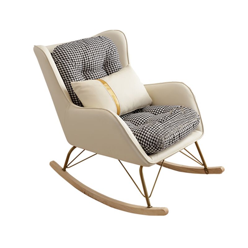 Chaise à bascule de canapé simple