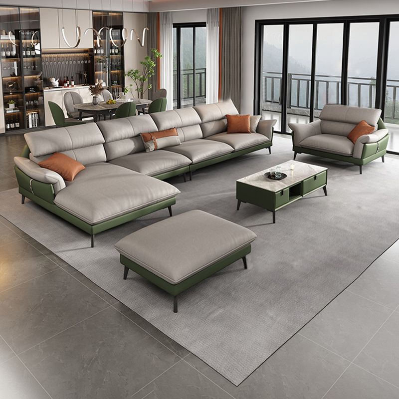 ピローアームコンテンポラリーステイン耐性のフェイクレザーソファ＆チャイズ