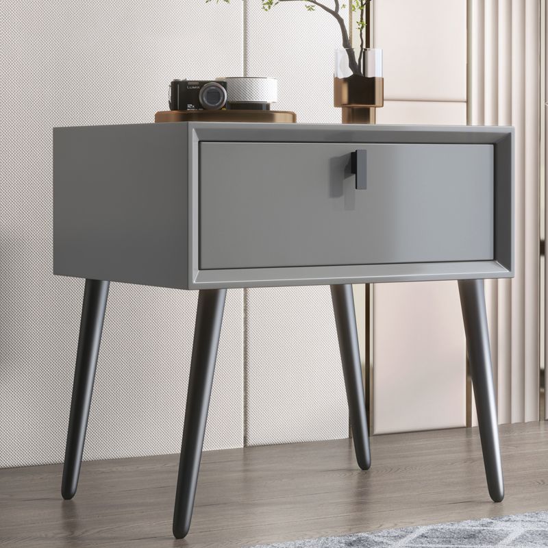 18 Inch H Nightstand 1-Drawer Storage Solid Wood Modern Night Table with Legs Clearhalo 'Bedroom Furniture' 'furn' 'furn_night_stand' 'Furniture' 'night_stand' 'Nightstands' 1200x1200_a540a7ae-ef48-4512-bb08-c5b42dab043b