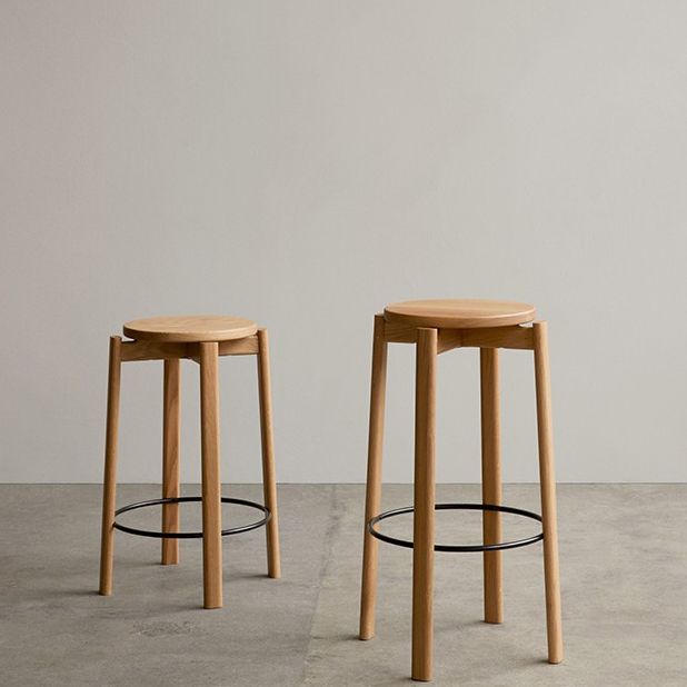 Tabouret de bar sans dos contemporain de 29,5 pouces avec base en bois massif