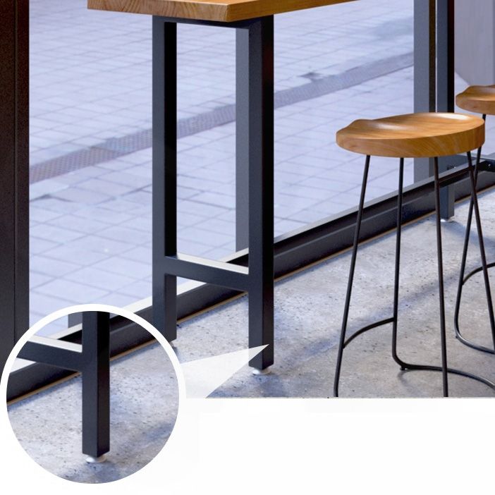 Schwarzer Bartisch mit Bockgestell aus Metall, industrieller, rechteckiger Bartisch