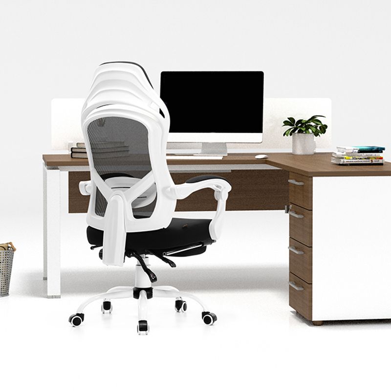 Silla de oficina de armas acolchada mecanismo de inclinación sin angustia silla de escritorio ergonómica con ruedas