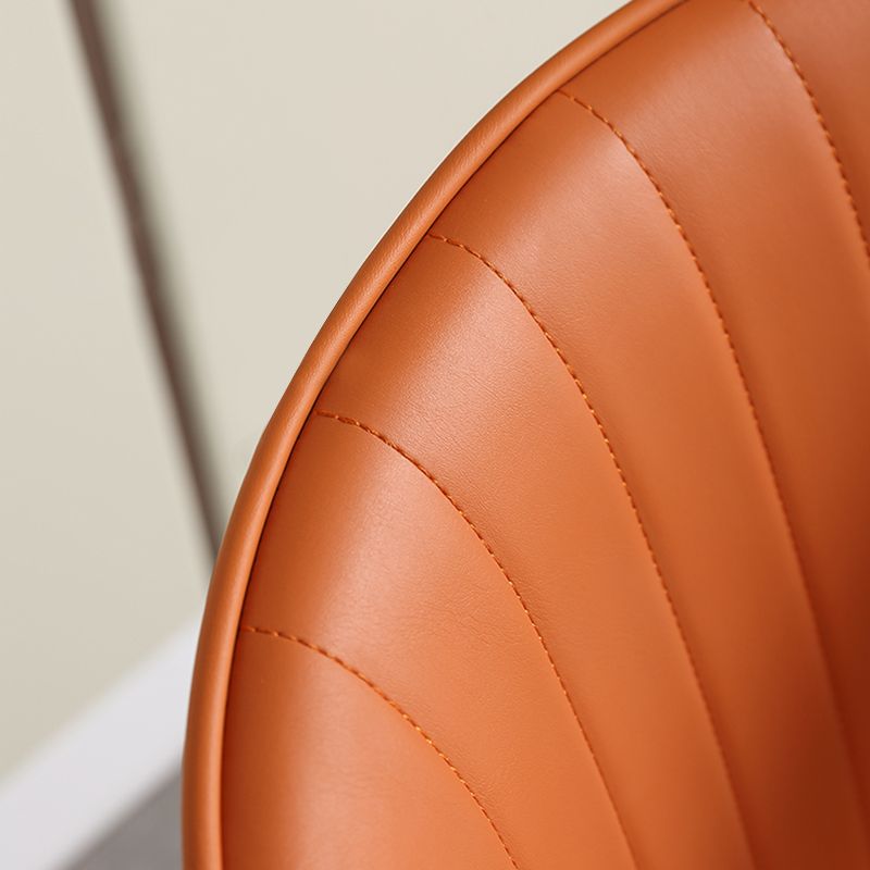 Sgabello da bar con barra bassa con sgabello da baiassa in fux in fux moderno per cucina