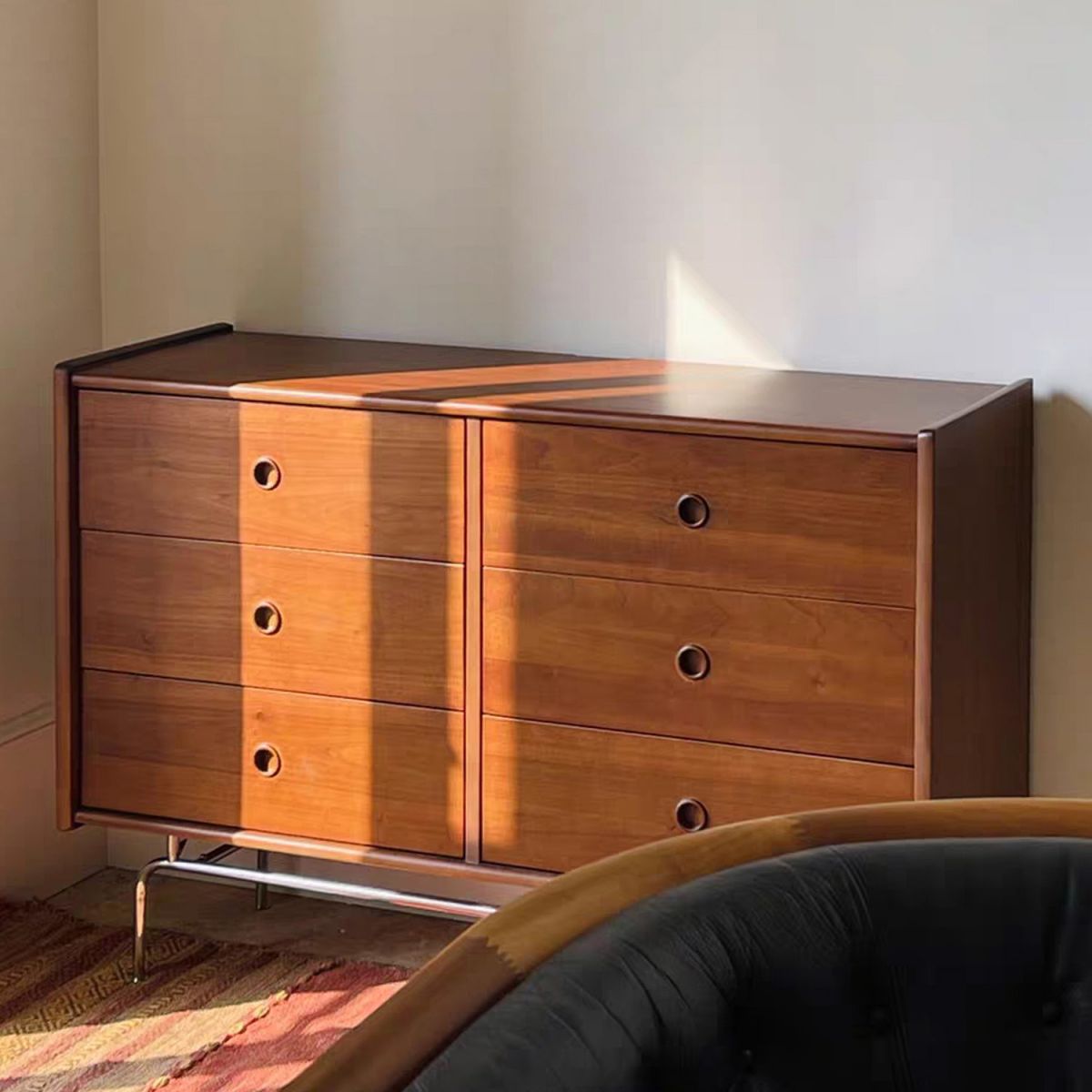 Mid-Century Modern Accent Chest with Drawers and Straight Legs in Brone Clearhalo 'Cabinets & Chests' 'cabinets_chests' 'furn' 'furn_cabinets_chests' 'Furniture' 'Living Room Furniture' 1200x1200_a62c68ca-f811-49c7-a703-ef9765a6aabb