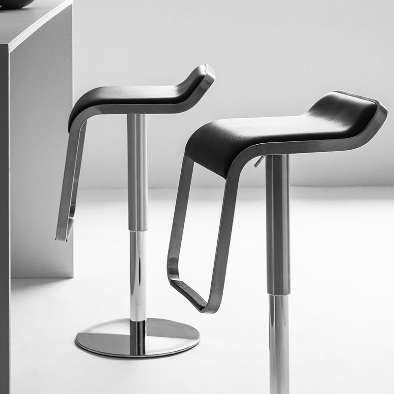 Tabouret de bar sans bras intérieur bas contemporain avec base en métal