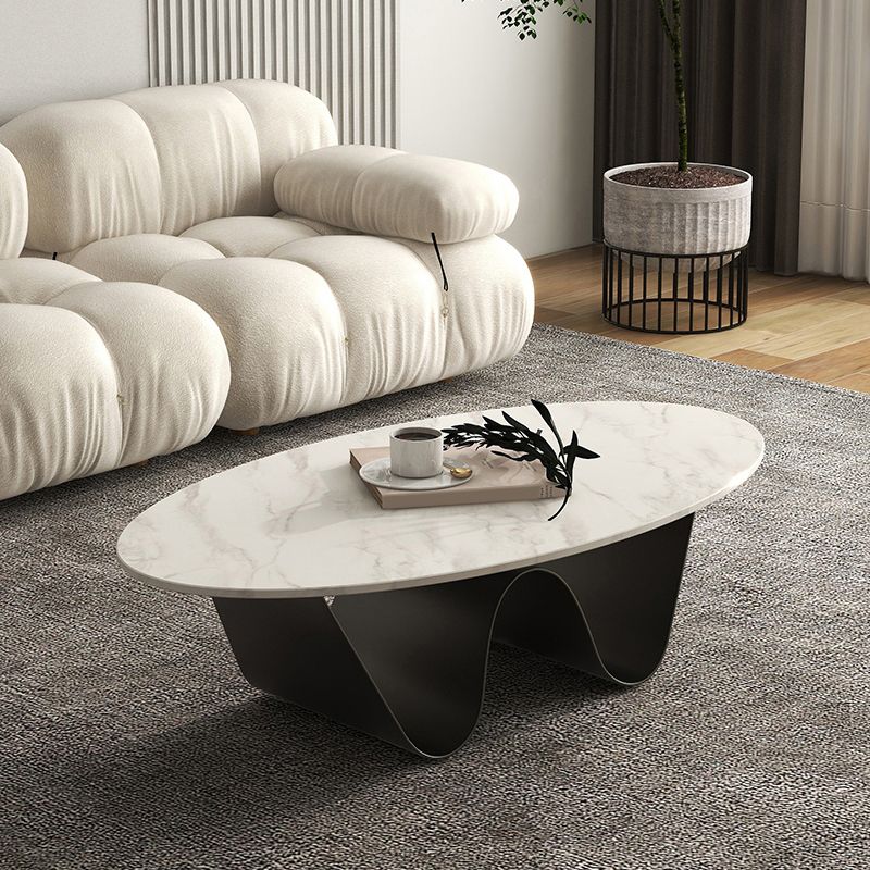 Table basse ovale abstraite en ardoise ou table de bout