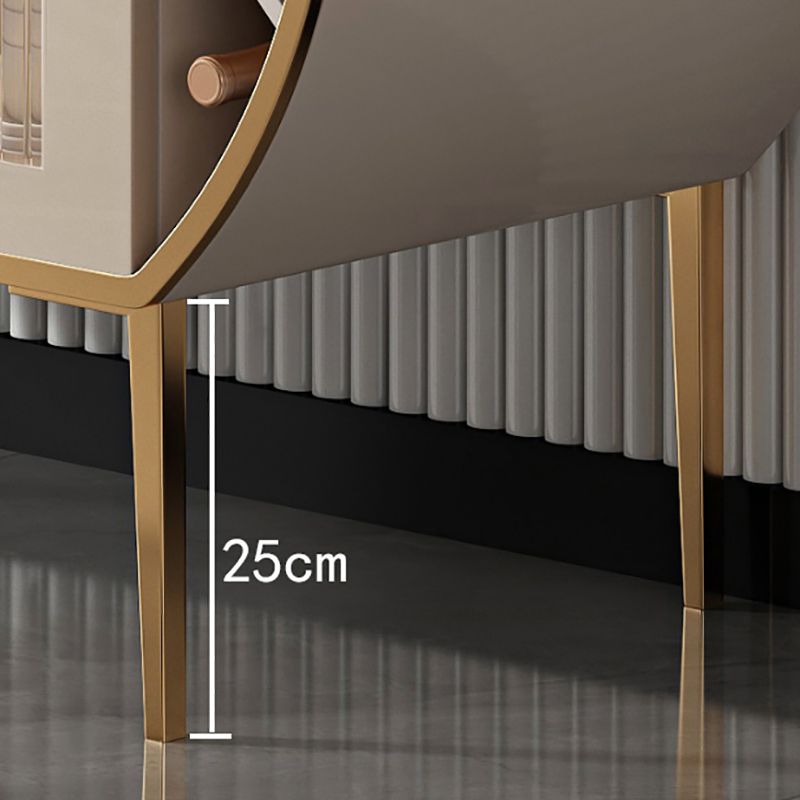 Sideboard in legno ingegnerizzato a 2 cassetto credenza in pietra bianca glam con lampada per soggiorno