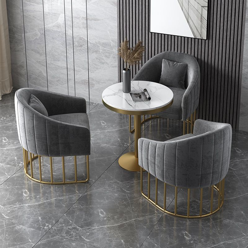 Velvet Barrel Accent Chaid 27,55 "Ligne de large Chaise incluse avec des jambes dorées