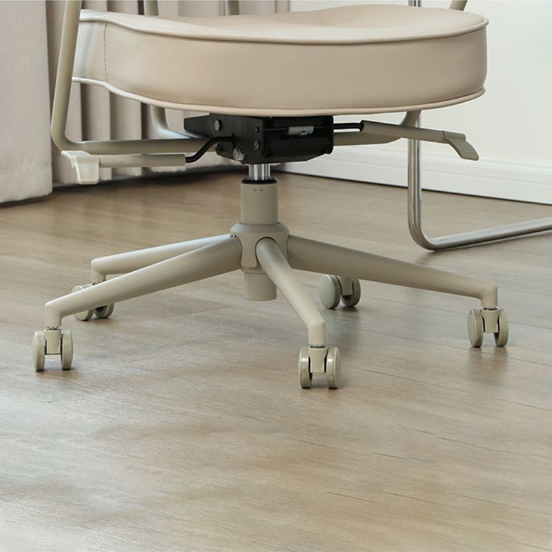 Moderne bureaustoelgevoelde armen verstelbare stoelhoogte stoel met wielen
