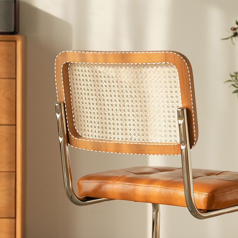 Zeitgenössischer Stil offener Leder gepolsterte Hausspeiseln zu Hause