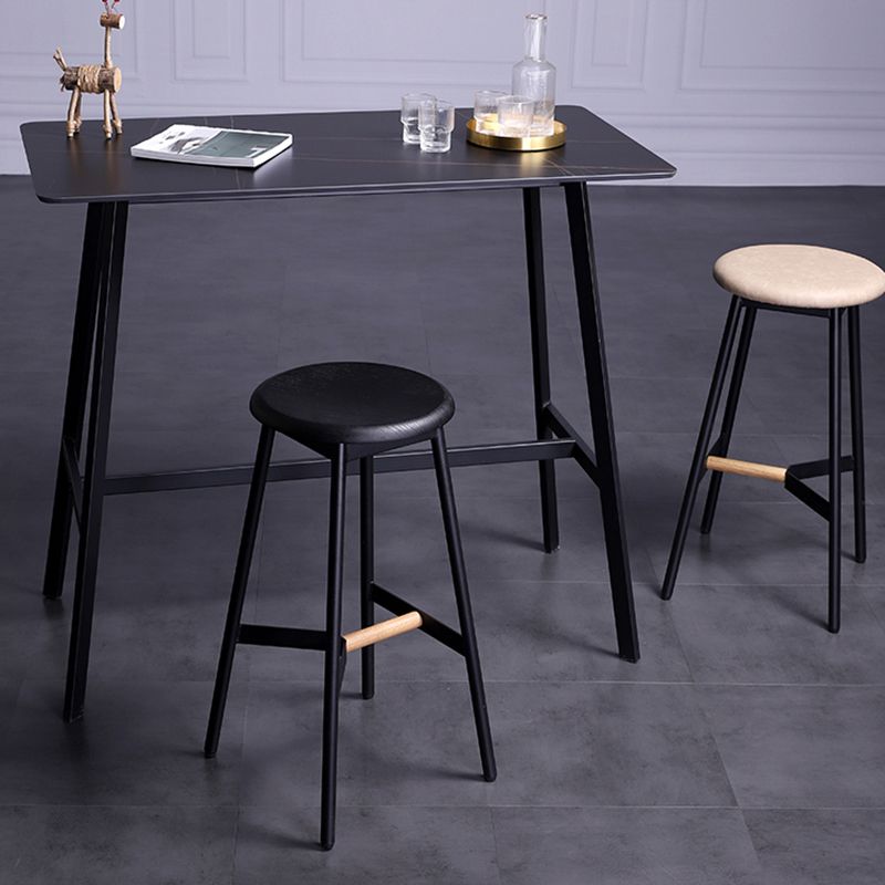 Industrial Black Counter Stools Metal Wood Backless Bar Stools with Round Seat Clearhalo 'Bar Furniture' 'Bar Stools' 'bar_stools' 'furn' 'furn_bar_stools' 'furniture_bar_stools' 'Kitchen & Dining Furniture' 'kitchen&dining_furn' 'kitchen' 'kitchen_furn' Furniture' 1200x1200_a6b10baf-2ecb-47b2-98cc-e5849803b41f