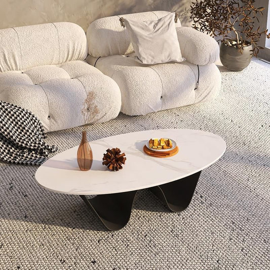 Tavolino top in pietra in stile glam con base in acciaio nel tavolo da cocktail ovale