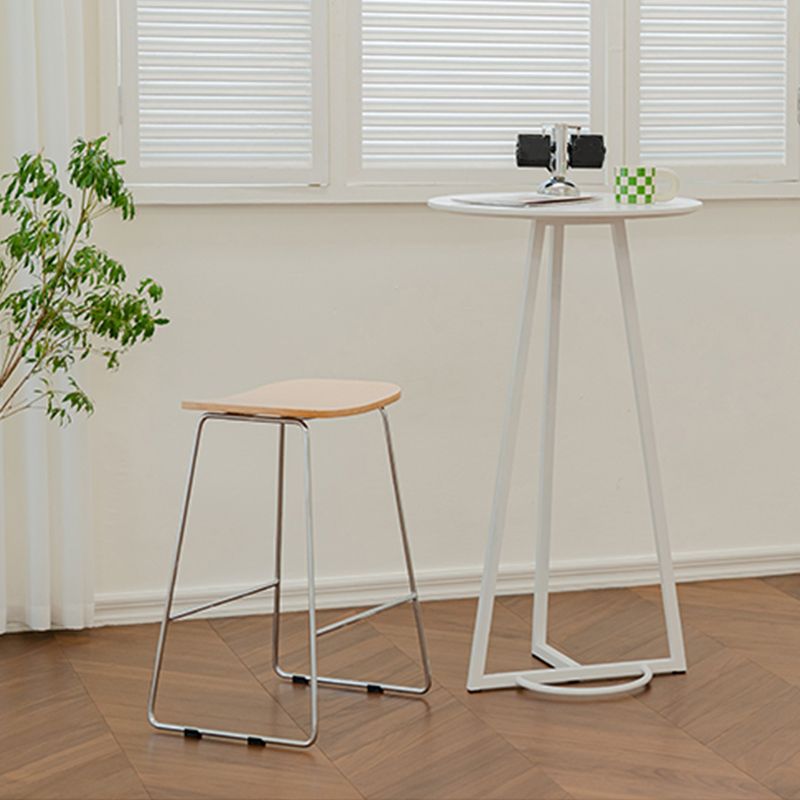 Industrielle Metall-Thekenhocker, Sattelsitz-Thekenhocker für das Wohnzimmer